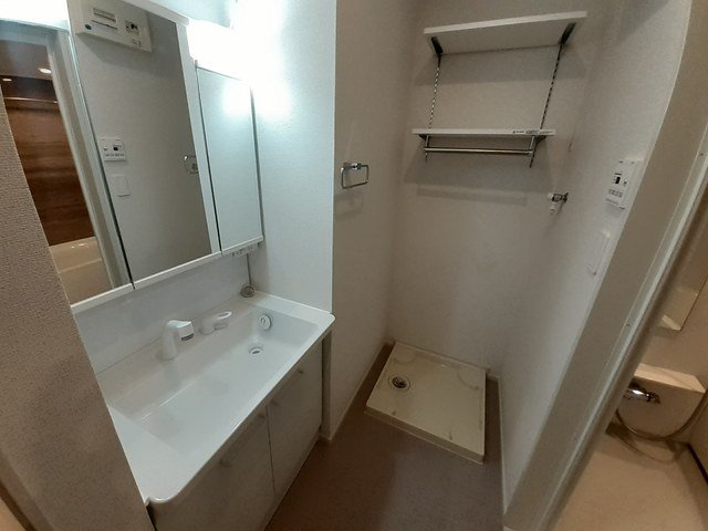 洗面設備　使いやすい洗面所です