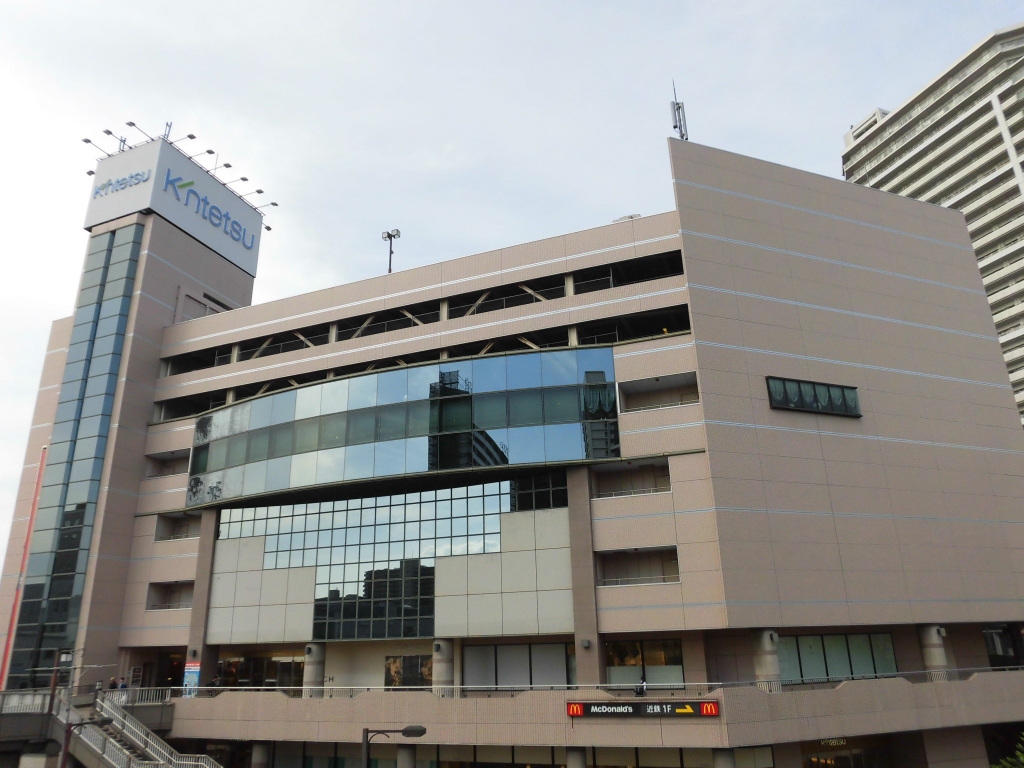 ショッピングセンター　近鉄百貨店 草津店（ショッピングセンター）まで332m