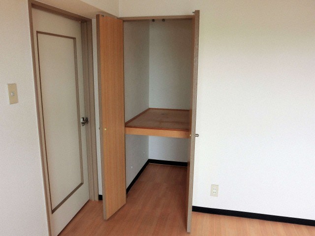 収納　衣類の収納に便利なクローゼットが付いています！