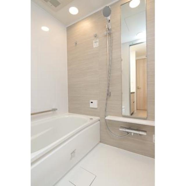 バス・シャワールーム　※写真は同タイプ住戸です。