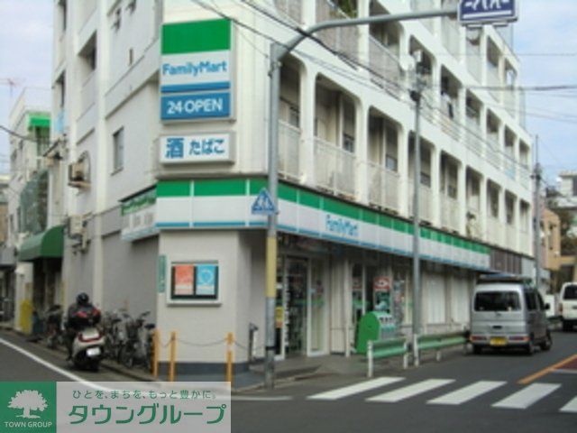 コンビニ　ファミリーマート（コンビニ）まで491m