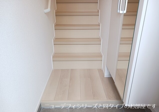 玄関　図面と現状に相違がある場合には現状を優先