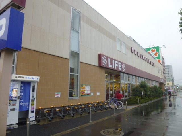 スーパー　ライフ六町駅前店（スーパー）まで620m