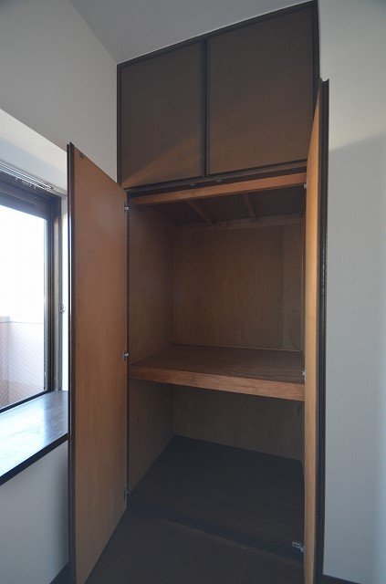 収納　同物件別号室のものです。