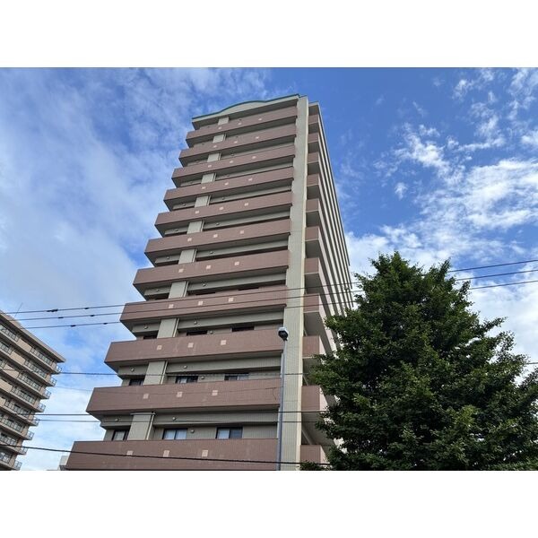 建物外観　札幌市中央区南１条「ダイアパレス大通公園エスト」