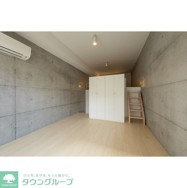 居室・リビング　※同タイプ　203号室の写真となります