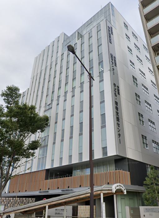 図書館　中野区立中野東図書館（図書館）まで241m