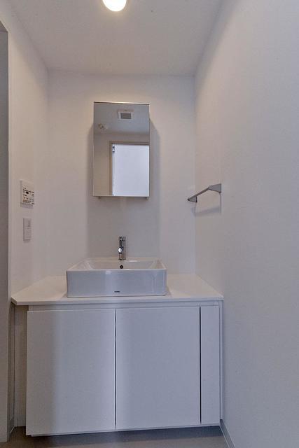 洗面設備　※写真は同タイプ住戸です。