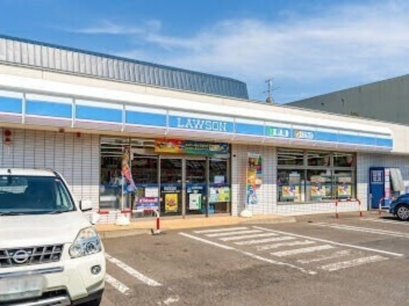 コンビニ　ローソン札幌北22東一丁目店（コンビニ）まで311m