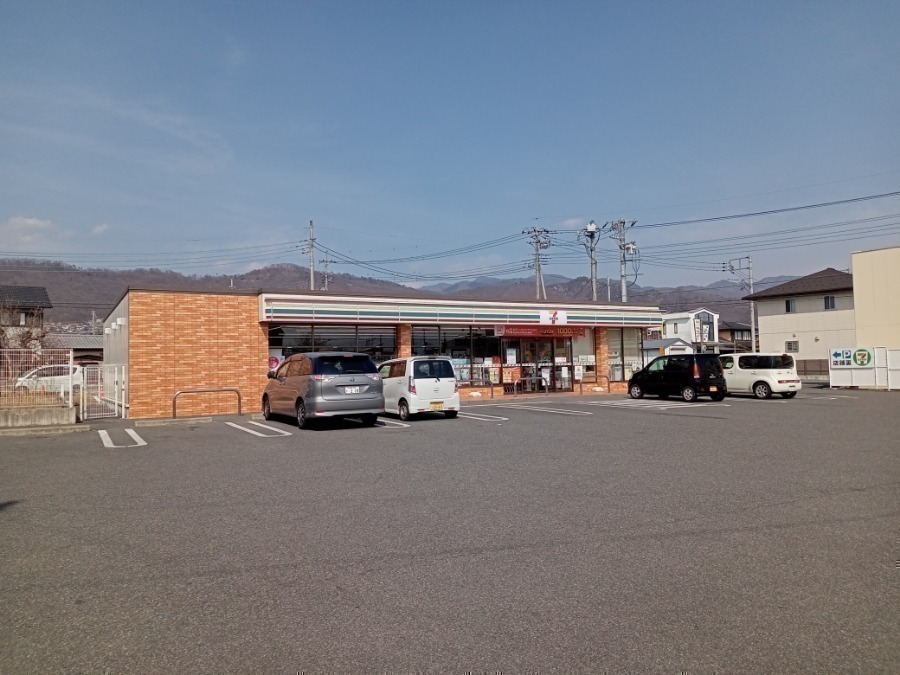 コンビニ　セブンイレブン甲斐敷島東町店（コンビニ）まで1074m