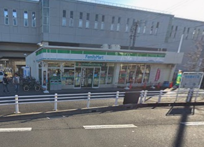 コンビニ　ファミリーマート 近鉄烏森駅前店（コンビニ）まで253m