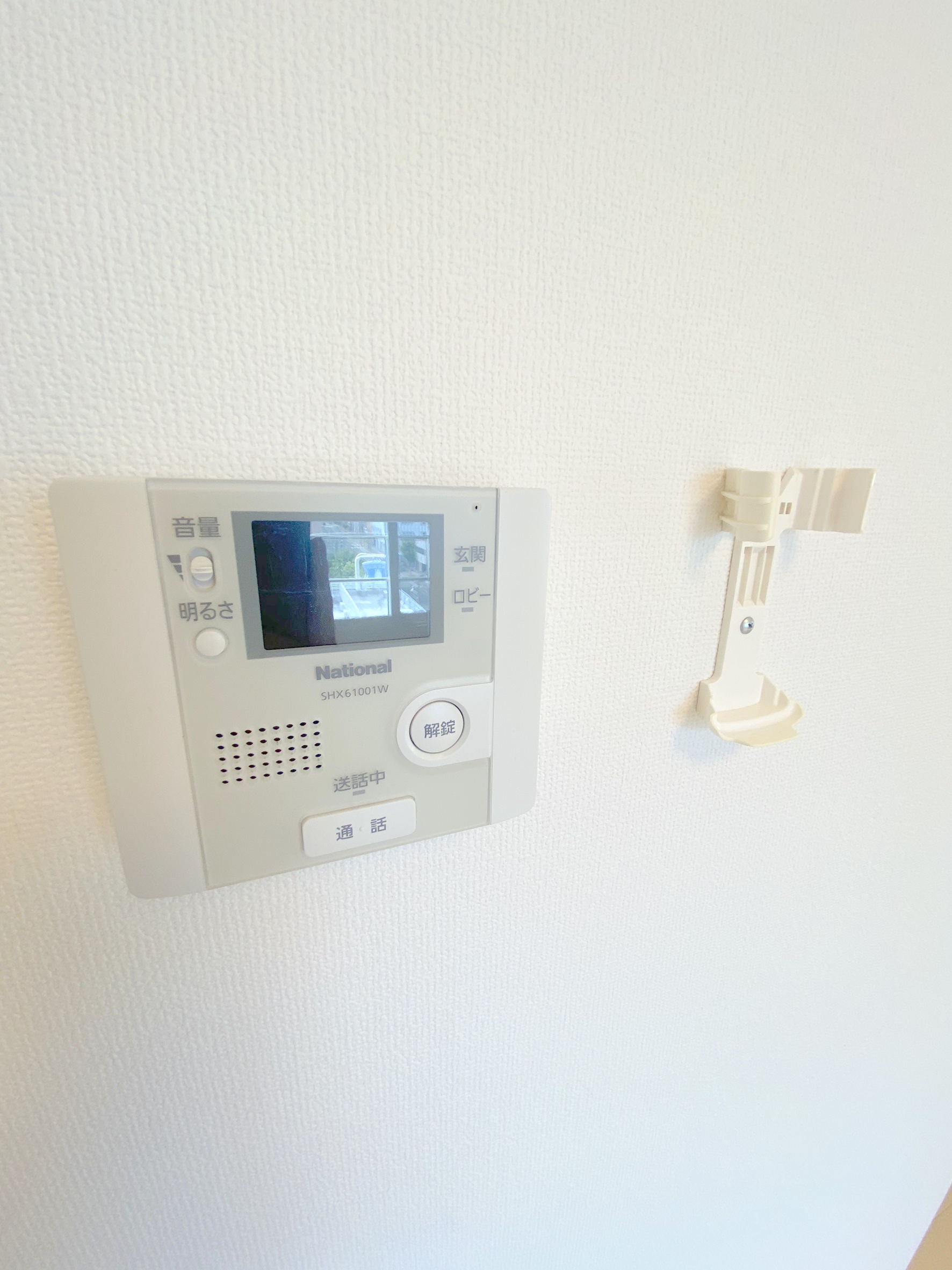セキュリティ　来客の顔が見えて安心！TVモニターホン付きです♪