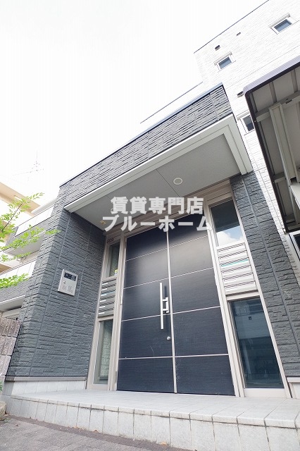 建物外観　積水ハウス施工の高級賃貸住宅『シャーメゾン』です！