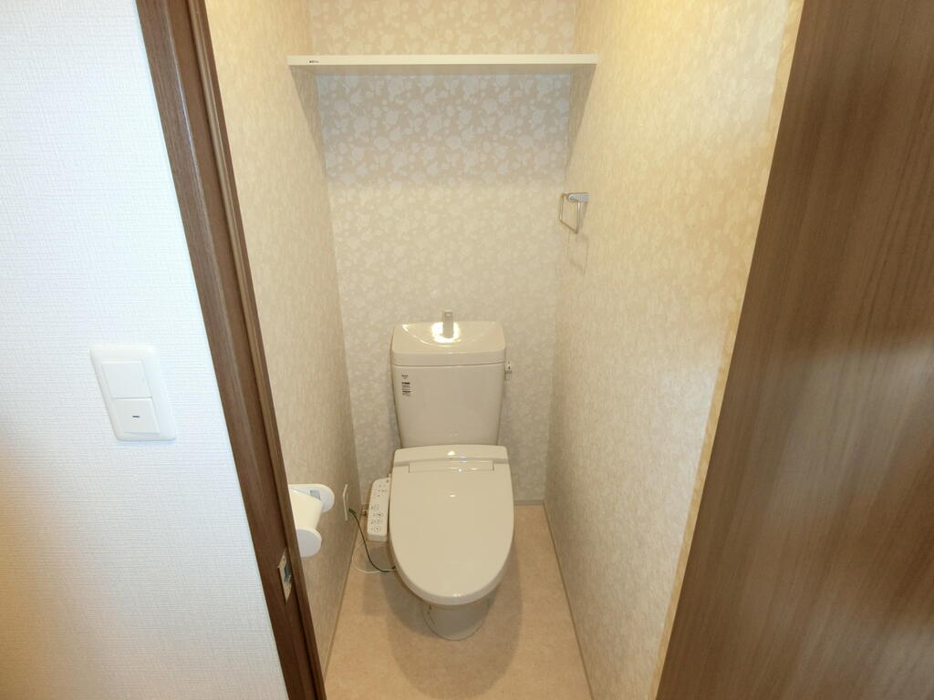 トイレ　モデルルームのお部屋です、家具は付きませんのでご注意ください