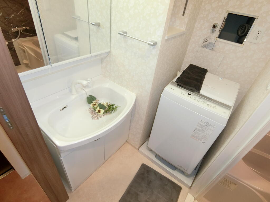 洗面設備　モデルルームのお部屋です、家具は付きませんのでご注意ください