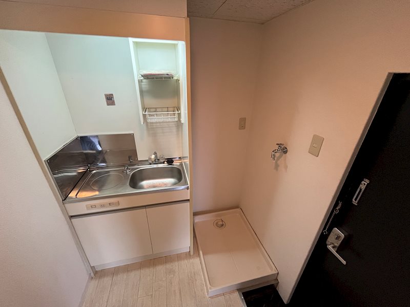 キッチン　同間取り別部屋写真