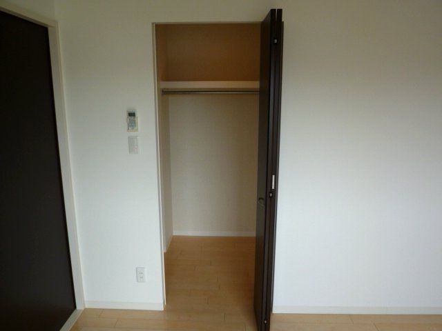 収納　洋室にウォークインクローゼットがあります。