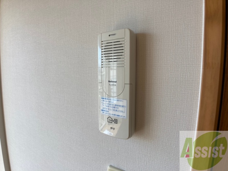 バルコニー　インターホンは通話ができるので急な訪問があっても安心です。