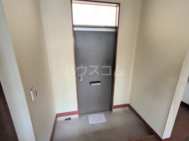 日美コーポの玄関写真