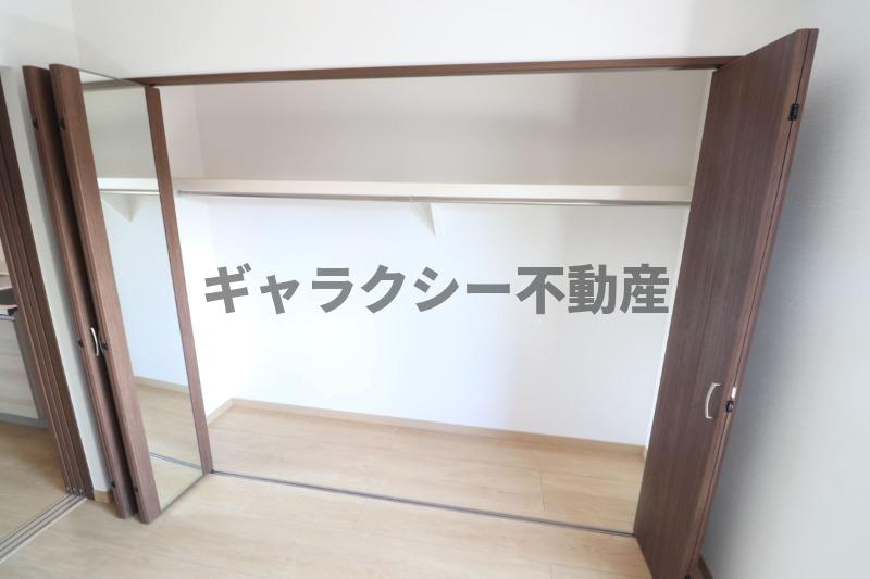 収納　大きなクローゼット収納