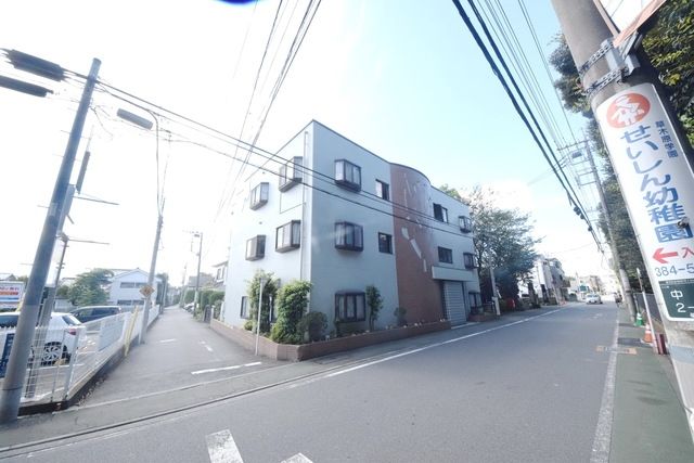 建物外観　お問い合わせはタウンハウジングまで