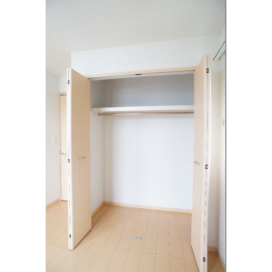 収納　洋室の収納
