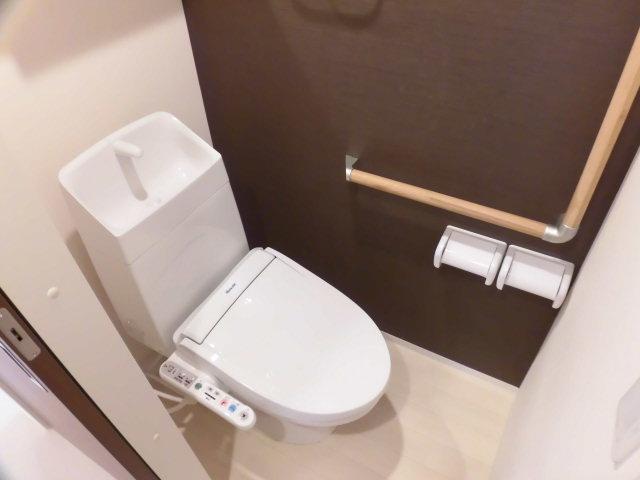 トイレ　トイレ