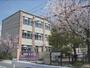 小学校　朱雀第八小学校（小学校）まで700m