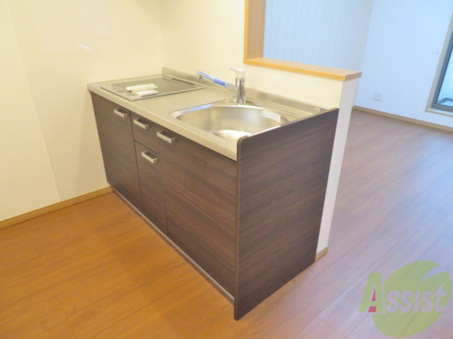 キッチン　流し場も広く洗い物がはかどりそうですね。
