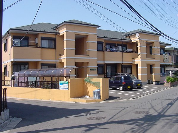 建物外観　敷地内P（軽区画空き有11000円)