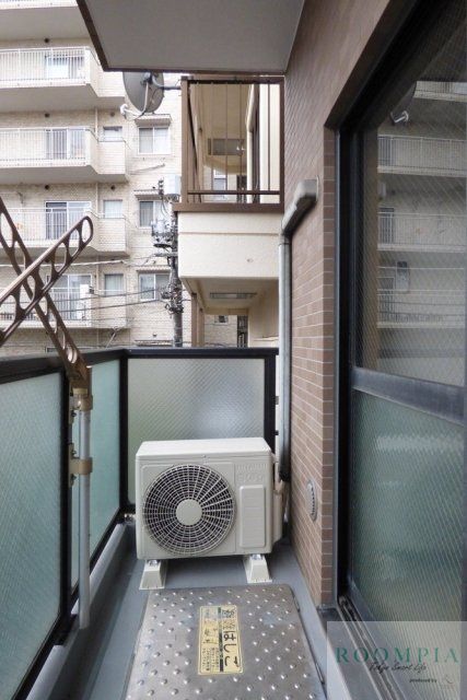 バルコニー　※同タイプの別のお部屋です。