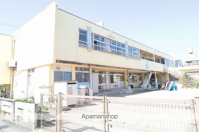 幼稚園・保育園　雲雀ケ丘保育所（幼稚園・保育園）まで387m