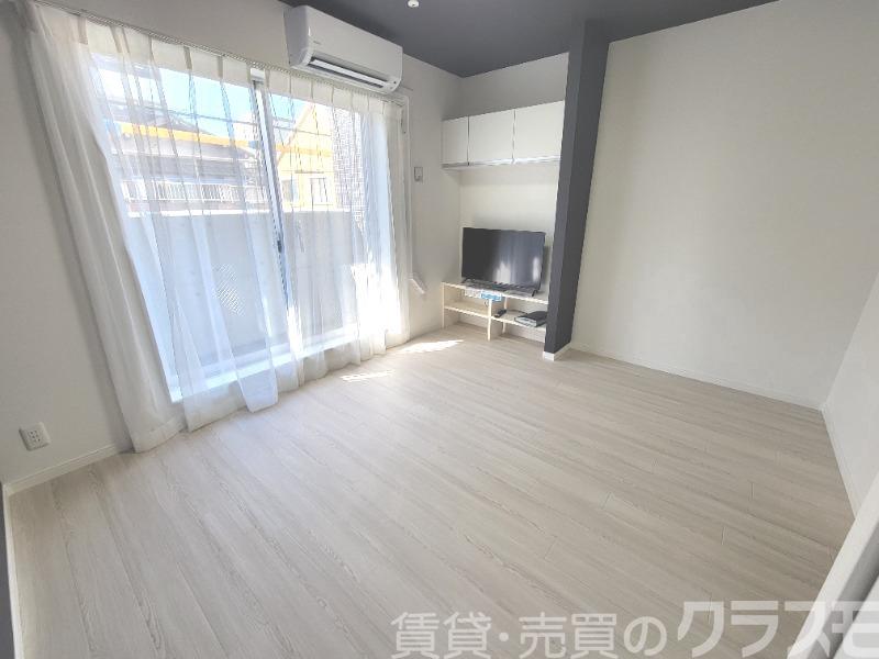 居室・リビング　明るいお部屋です♪