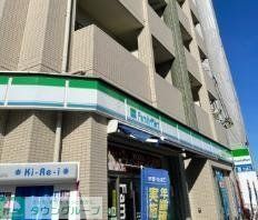 コンビニ　ファミリーマート西三国四丁目店（コンビニ）まで80m