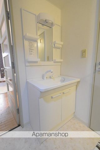 地下鉄東西線 白石駅 徒歩13分 4階建 築39年の内装写真