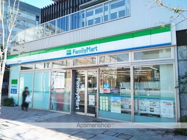 コンビニ　ファミリーマート糀谷駅南店（コンビニ）まで351m