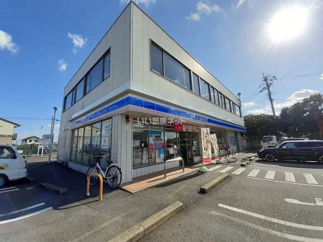 コンビニ　ローソン 鳥栖養父町店（コンビニ）まで536m