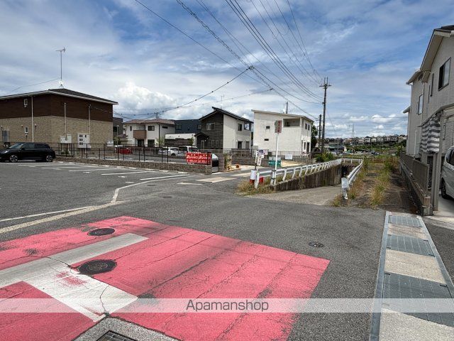 その他　ローソン　王寺本町二丁目店（その他）まで240m