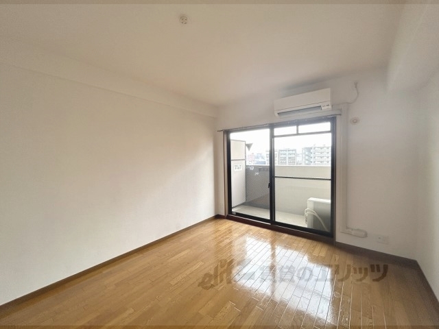 リーガル京都四条河原町通りの居間写真