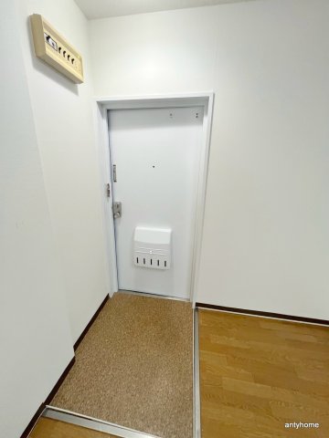 メゾン天神橋の玄関写真