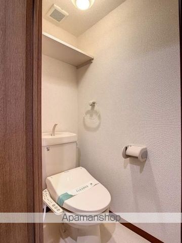東武東上線 下板橋駅 徒歩7分 4階建 築28年のトイレ写真