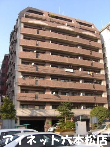 地下鉄七隈線 薬院駅 徒歩6分 10階建 築33年の外観写真