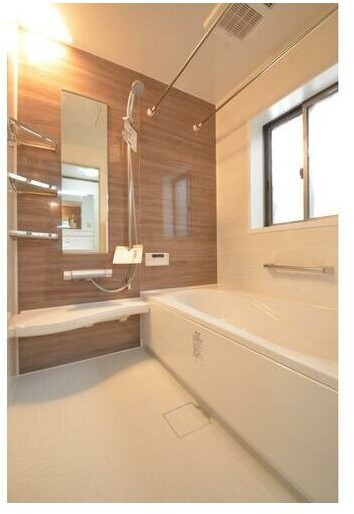 バス・シャワールーム　嬉しい追い焚き付き機能です♪