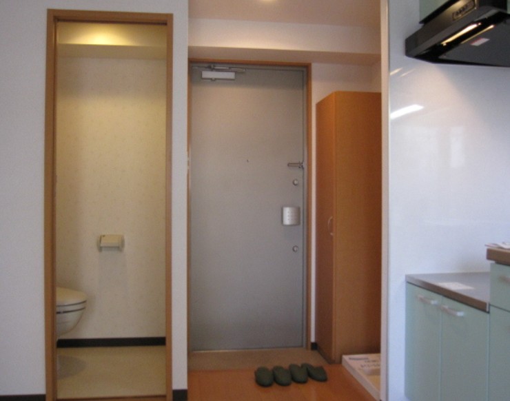 玄関　別部屋参照画像