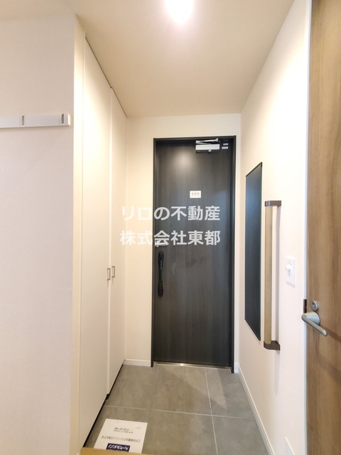 京王線 千歳烏山駅 徒歩7分 3階建 築2年の玄関写真