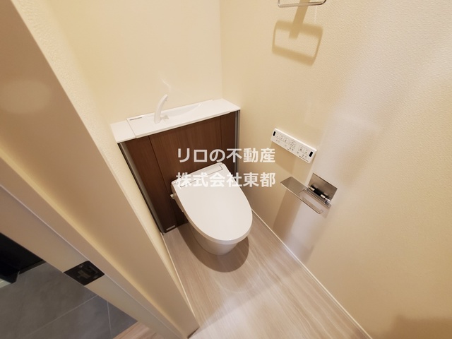 京王線 千歳烏山駅 徒歩7分 3階建 築2年のトイレ写真