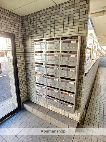 東急東横線 綱島駅 徒歩17分 3階建 築26年の外観写真