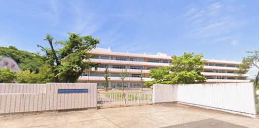 小学校　取手市立取手西小学校（小学校）まで865m