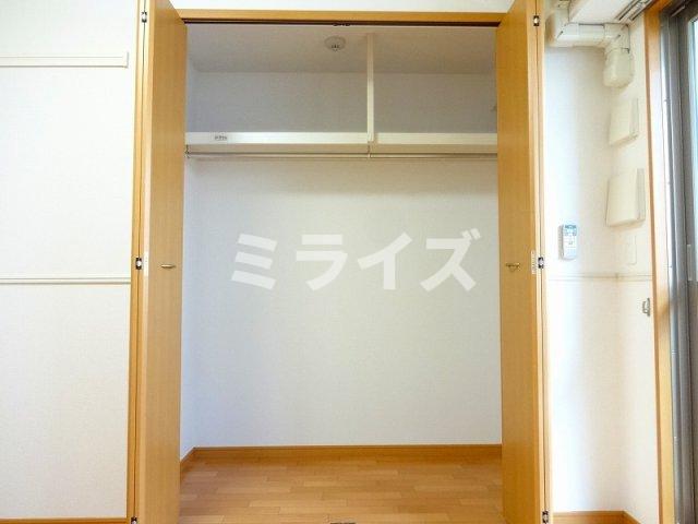 大阪モノレール本線 南摂津駅 徒歩6分 3階建 築18年の内装写真