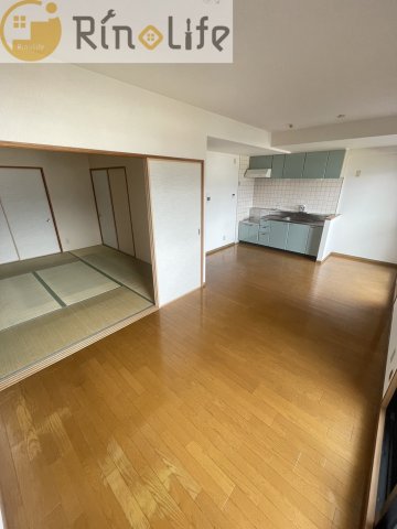 ガーデンライフ旭ヶ丘の居間写真